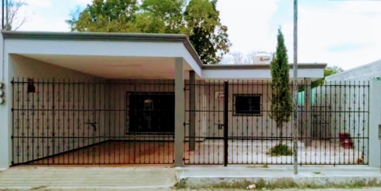 فندق Casa Ixchel - 450M To Downtown, Wifi, Hot Water, Ac فالادوليد المظهر الخارجي الصورة