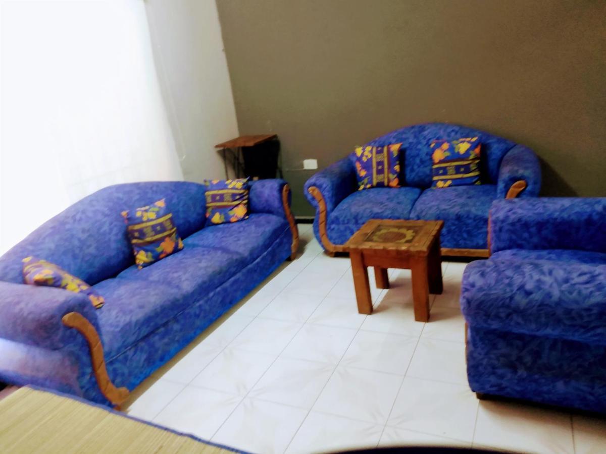 فندق Casa Ixchel - 450M To Downtown, Wifi, Hot Water, Ac فالادوليد المظهر الخارجي الصورة