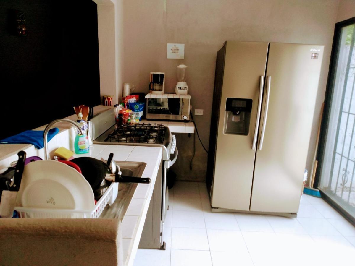 فندق Casa Ixchel - 450M To Downtown, Wifi, Hot Water, Ac فالادوليد المظهر الخارجي الصورة